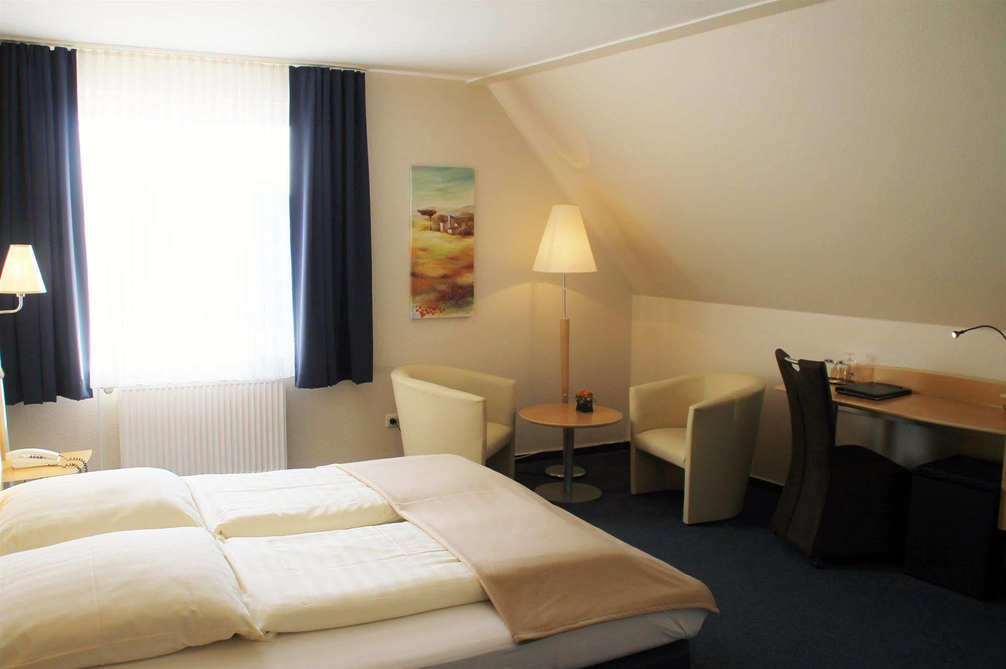 Residenz Hotel Neu Wulmstorf Zewnętrze zdjęcie