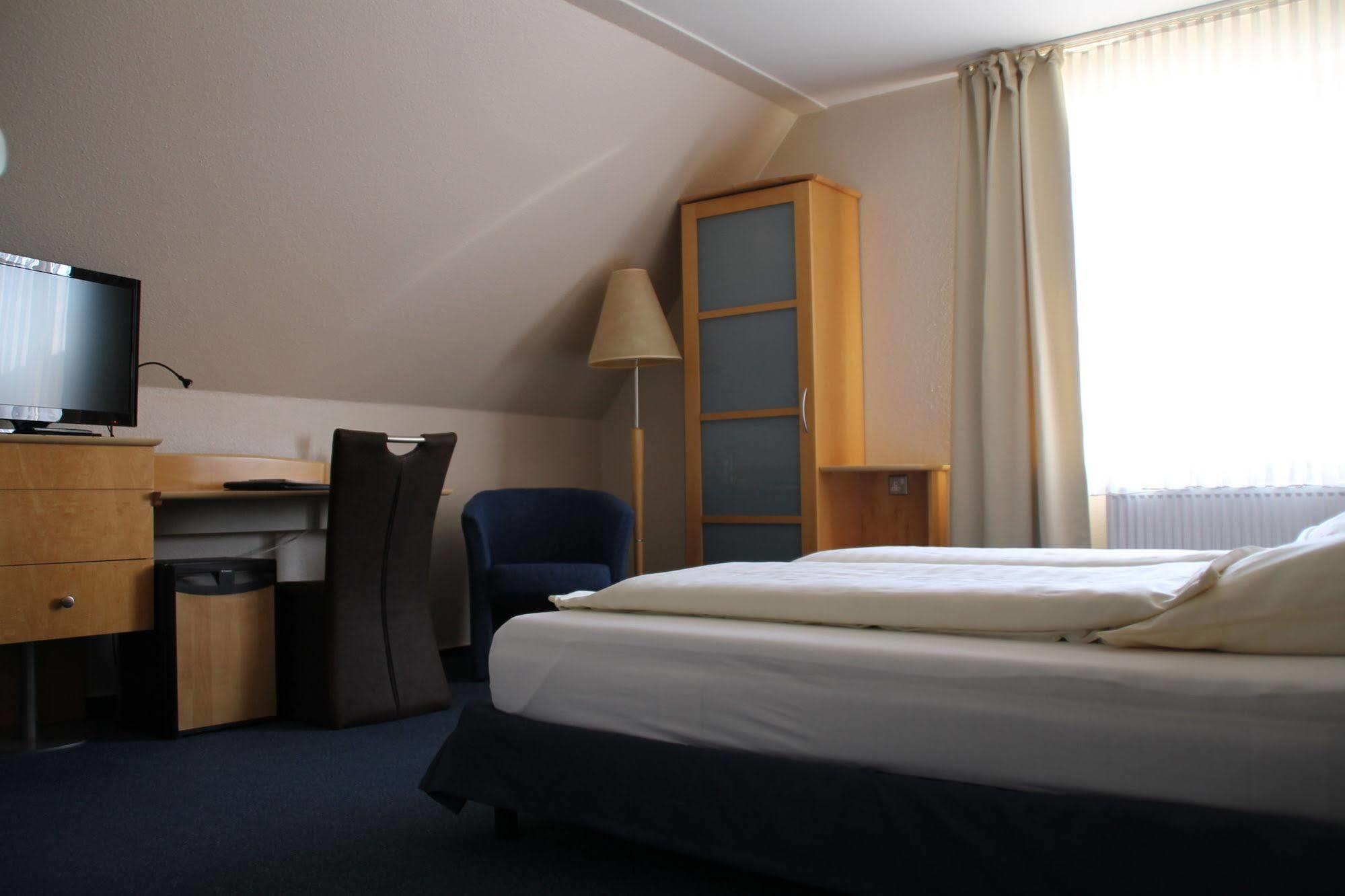 Residenz Hotel Neu Wulmstorf Zewnętrze zdjęcie
