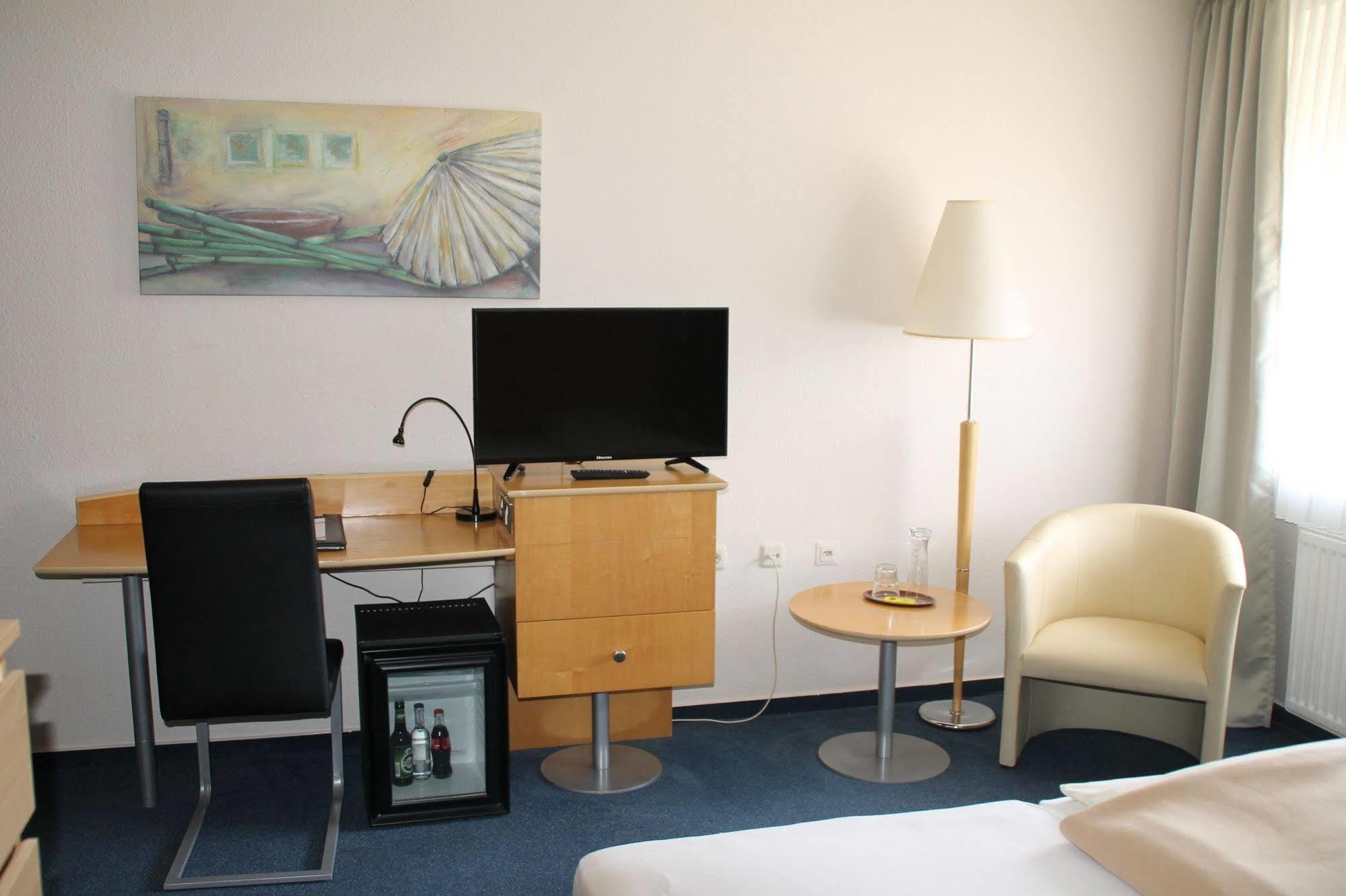 Residenz Hotel Neu Wulmstorf Zewnętrze zdjęcie